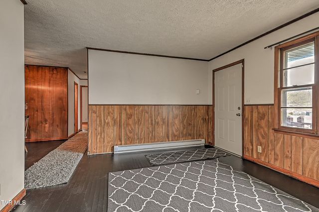 169 Denton Lane, Bristol, VA 24201