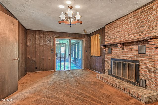 169 Denton Lane, Bristol, VA 24201