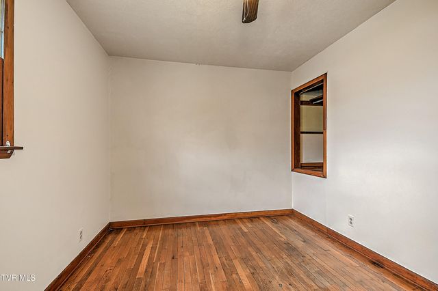 169 Denton Lane, Bristol, VA 24201