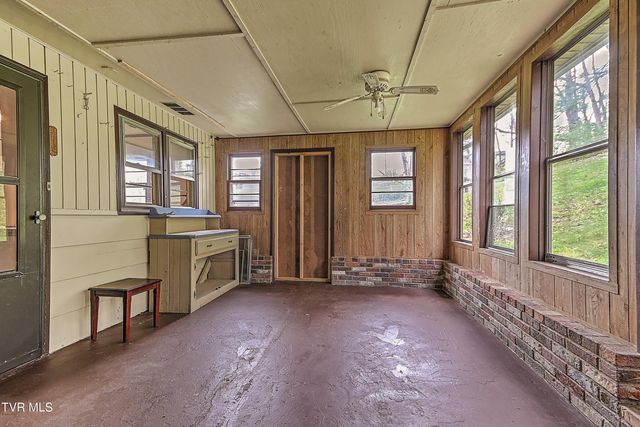 169 Denton Lane, Bristol, VA 24201