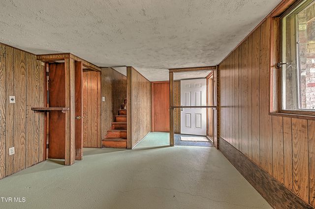 169 Denton Lane, Bristol, VA 24201