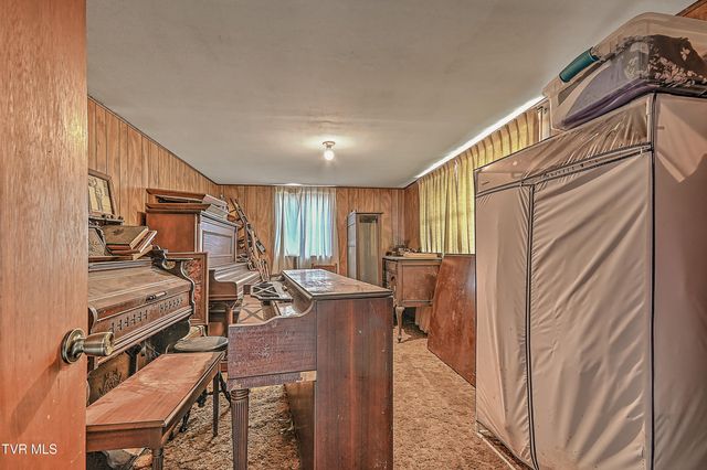 169 Denton Lane, Bristol, VA 24201