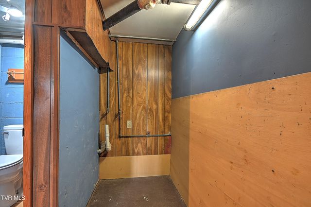 169 Denton Lane, Bristol, VA 24201