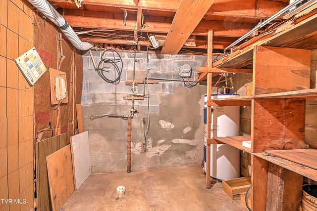 169 Denton Lane, Bristol, VA 24201