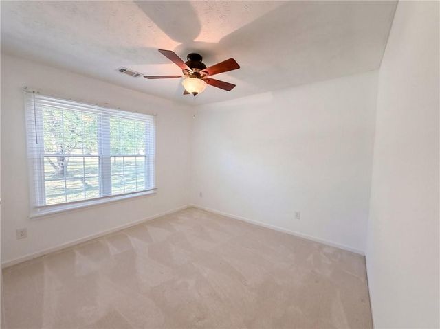 3040 Raymonds Court, Loganville, GA 30052