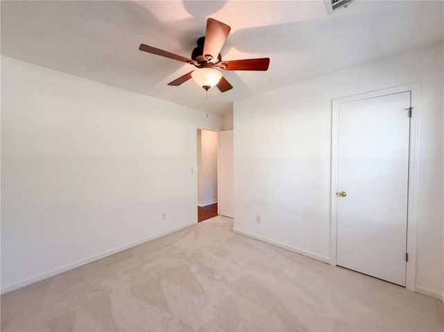 3040 Raymonds Court, Loganville, GA 30052