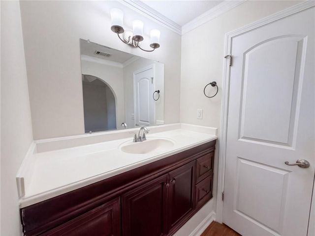 3040 Raymonds Court, Loganville, GA 30052