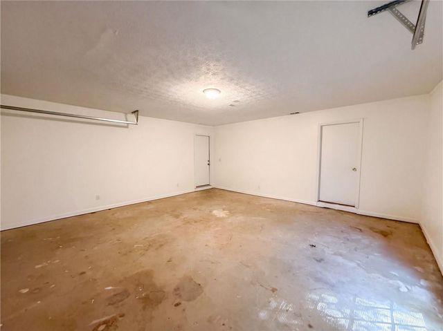 3040 Raymonds Court, Loganville, GA 30052