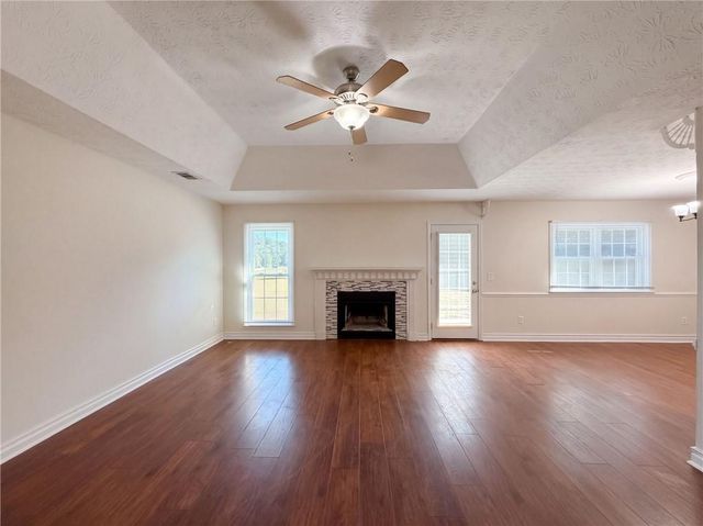3040 Raymonds Court, Loganville, GA 30052