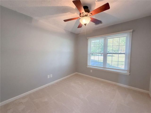 3040 Raymonds Court, Loganville, GA 30052