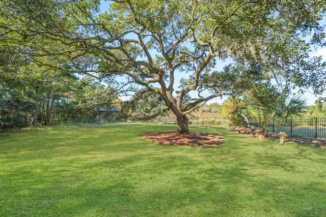 1864 Fruitwood Avenue, Charleston, SC 29414