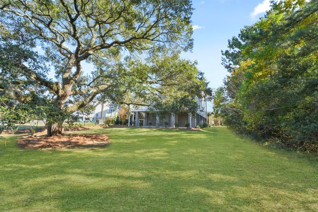 1864 Fruitwood Avenue, Charleston, SC 29414