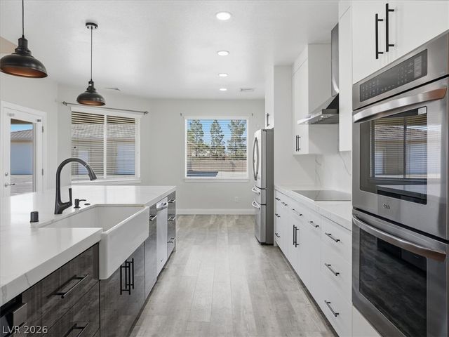 600 East Jaybird Street, Pahrump, NV 89048