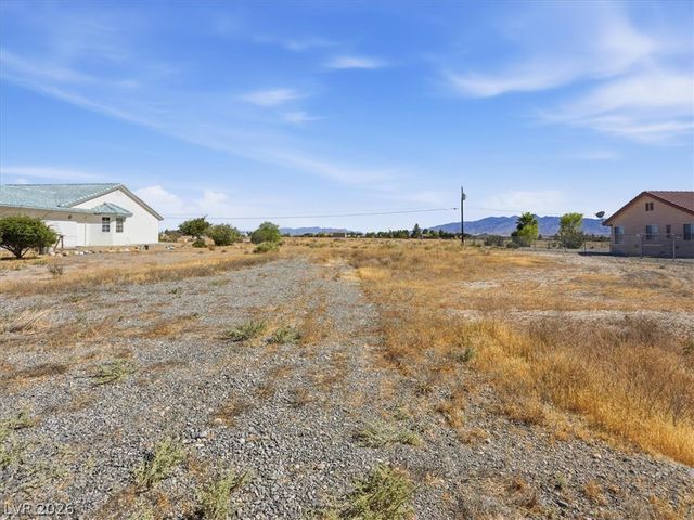 600 East Jaybird Street, Pahrump, NV 89048