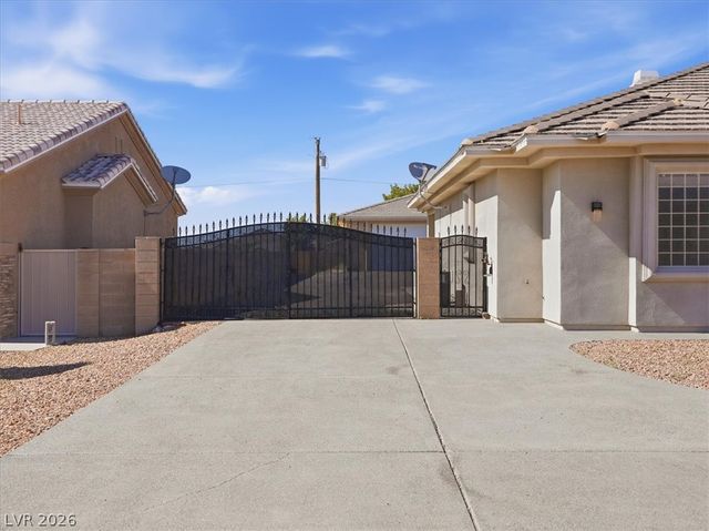 600 East Jaybird Street, Pahrump, NV 89048