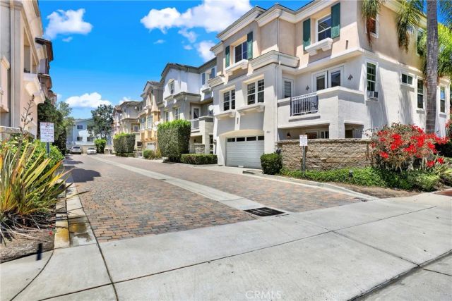 7861 Daisy, Huntington Beach, CA 92648