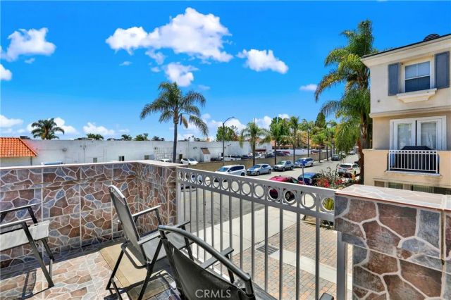 7861 Daisy, Huntington Beach, CA 92648