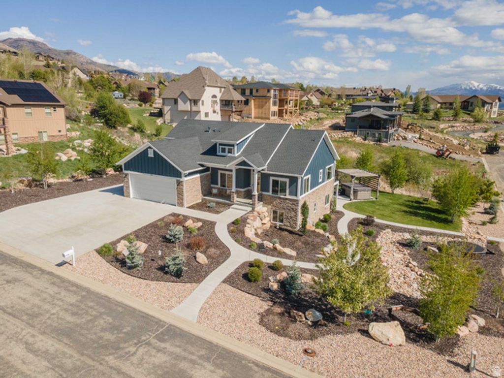 Image 1 of property listing at 3568 N ELKRIDGE TRL, Eden, UT 84310