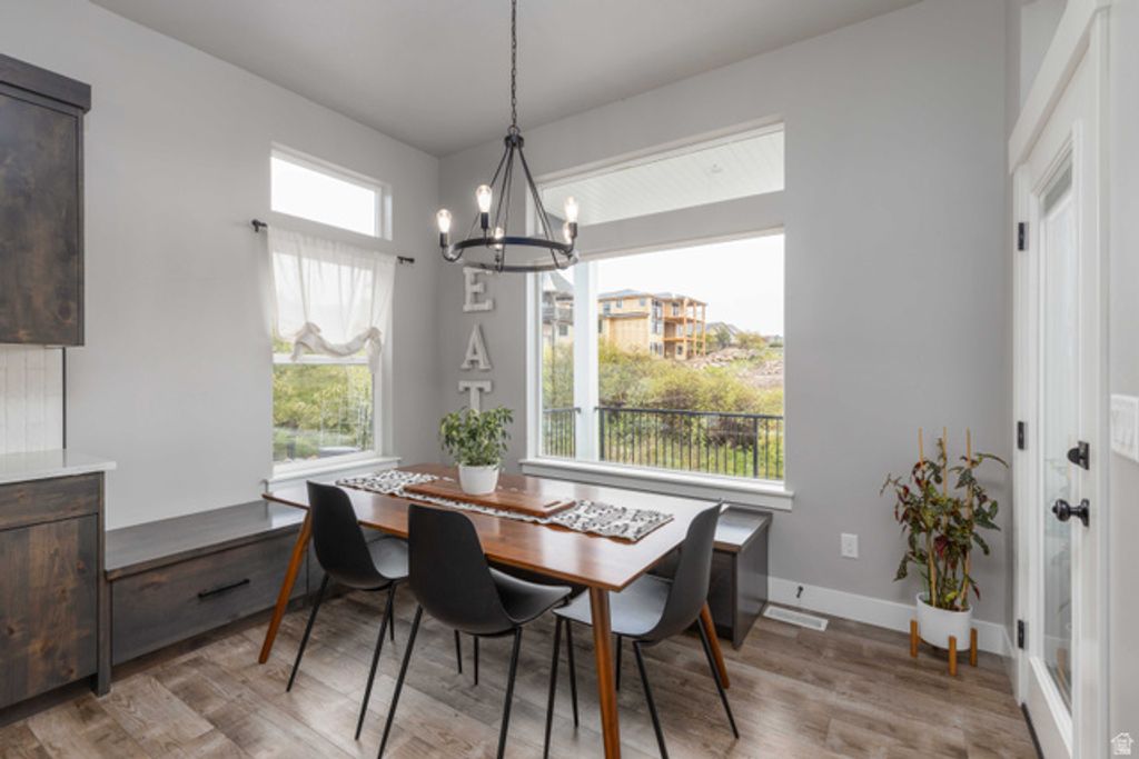 Image 19 of property listing at 3568 N ELKRIDGE TRL, Eden, UT 84310