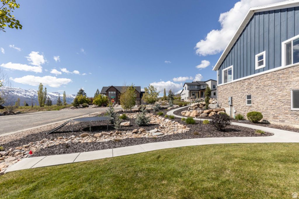 Image 58 of property listing at 3568 N ELKRIDGE TRL, Eden, UT 84310
