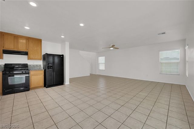 7613 Miles Court, Las Vegas, NV 89129