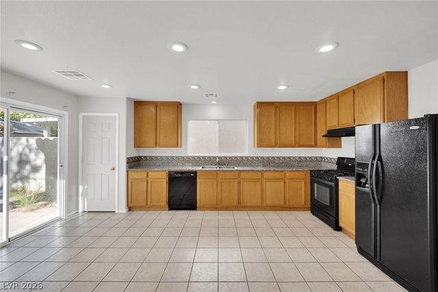 7613 Miles Court, Las Vegas, NV 89129