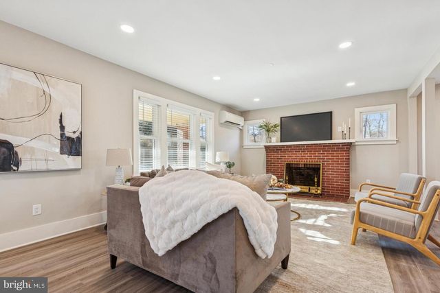 343 PAWLINGS RD, Phoenixville, PA 19460