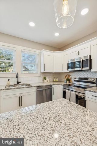 343 PAWLINGS RD, Phoenixville, PA 19460