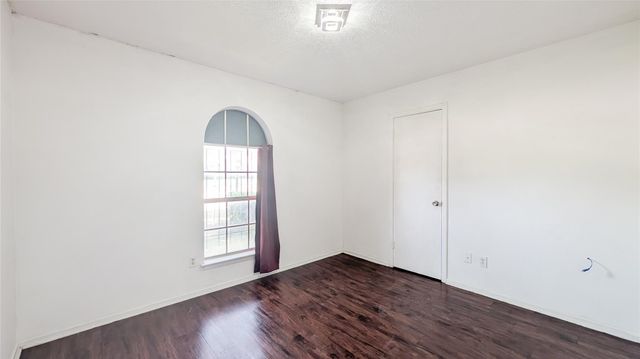 1107 Waverly Drive, Arlington, TX 76015