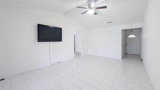 1107 Waverly Drive, Arlington, TX 76015