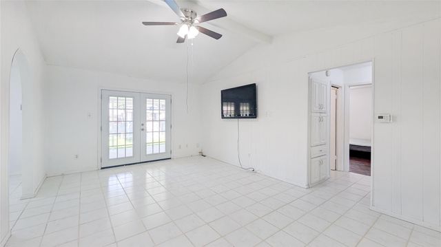 1107 Waverly Drive, Arlington, TX 76015