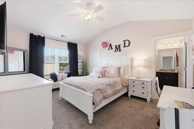 66 W Saughtree Lane, Elgin, SC 29045