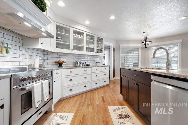 9339 Northview Rd, Middleton, ID 83644