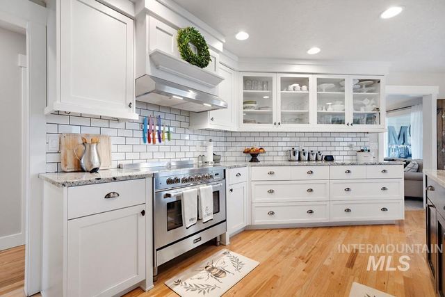 9339 Northview Rd, Middleton, ID 83644