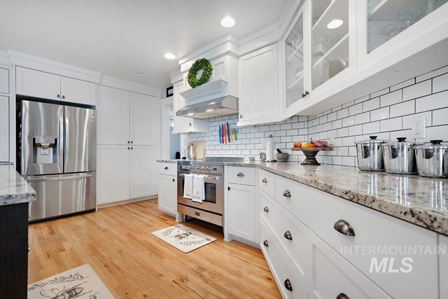 9339 Northview Rd, Middleton, ID 83644