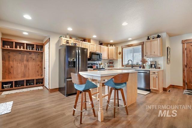 9339 Northview Rd, Middleton, ID 83644