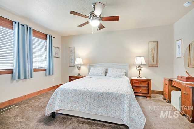 9339 Northview Rd, Middleton, ID 83644