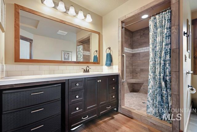 9339 Northview Rd, Middleton, ID 83644