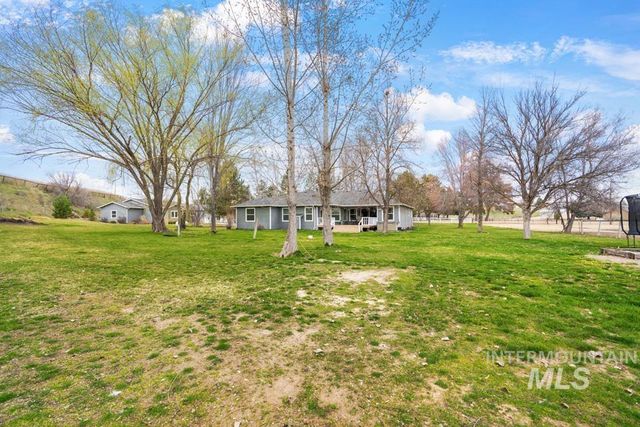 9339 Northview Rd, Middleton, ID 83644