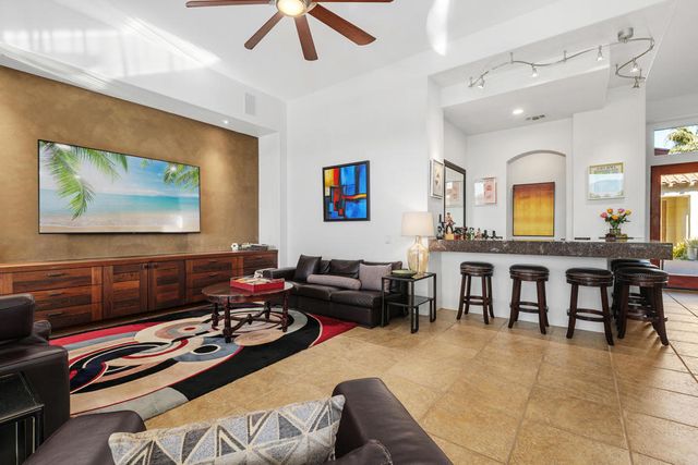 284 Loch Lomond Road, Rancho Mirage, CA 92270