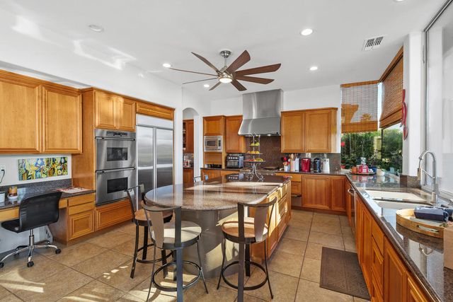 284 Loch Lomond Road, Rancho Mirage, CA 92270