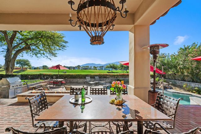 284 Loch Lomond Road, Rancho Mirage, CA 92270