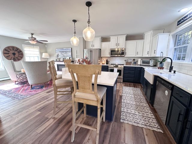 16 Huntington Avenue, Morrisonville, NY 12962