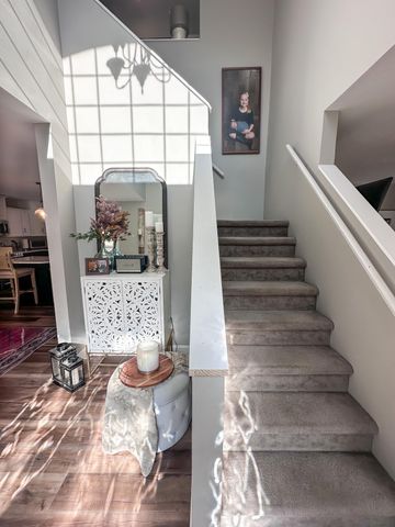 16 Huntington Avenue, Morrisonville, NY 12962