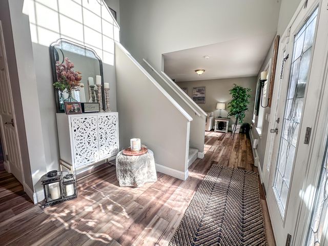 16 Huntington Avenue, Morrisonville, NY 12962