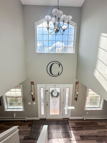 16 Huntington Avenue, Morrisonville, NY 12962