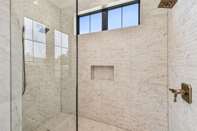 2915 W HARBOR VIEW AVENUE, Tampa, FL 33611