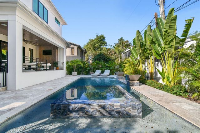 2915 W HARBOR VIEW AVENUE, Tampa, FL 33611