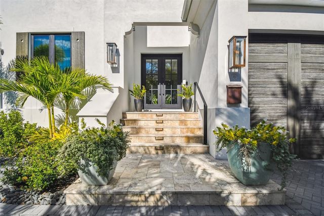 2915 W HARBOR VIEW AVENUE, Tampa, FL 33611