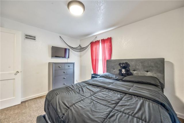 2532 W Paseo Boulevard, Kansas City, MO 64108